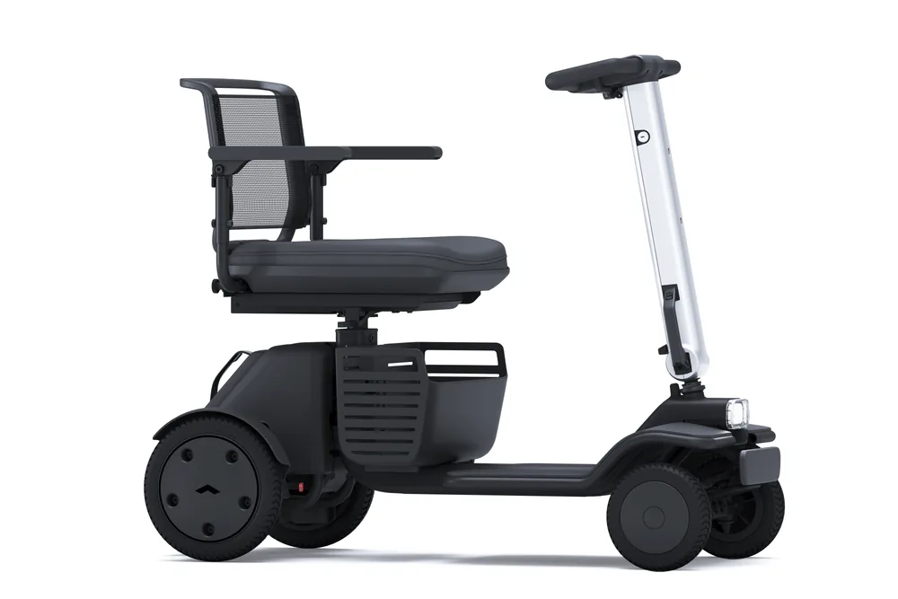 Scooter eléctrico WHILL Model R de 4 ruedas, vista general
